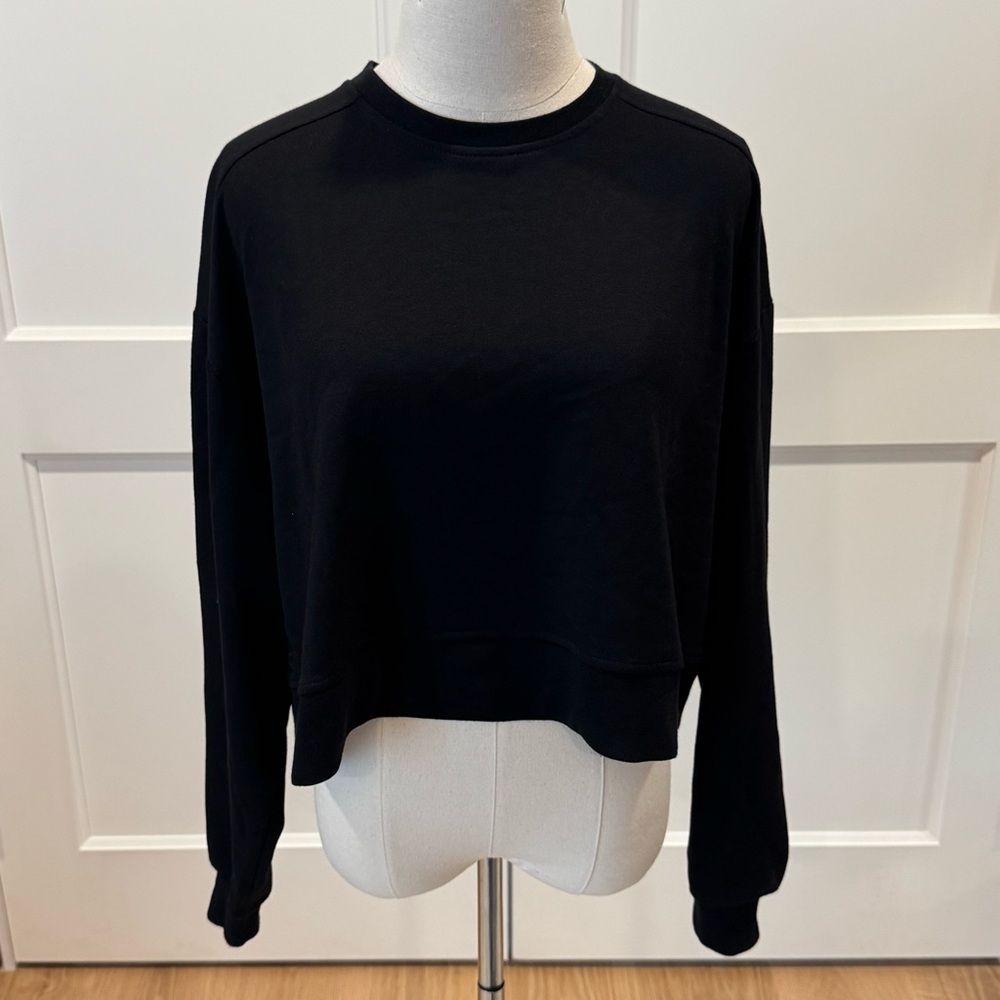 CUTS | Cropped Crew Sweatshirt | Size: Small